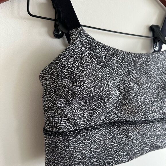 Women's Black and White Textured Bralette - Picture 4 of 9